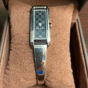 Authentic Gucci 109 Series Vintage